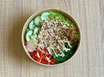 34 Poke Bowl mit gekochtem Lachs